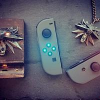酷炫！玩家自制《巫师3》主题Switch底座