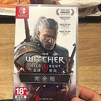 Switch《巫师3》中文实体版开箱 内附CDPR真情告白